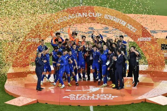 9人作戰(zhàn)2-0勝沙特，烏茲別克U17亞洲杯奪冠，三年三線突破青訓(xùn)成果