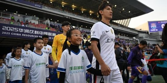 海港4-1輕取天津，顏駿凌：后面四場(chǎng)硬仗要咬住排名